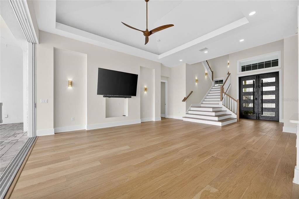 Interior, Recessed Lighting, Wood Texture Flooring