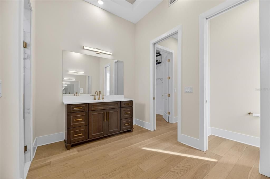 Bathroom, Interior, Recessed Lighting, Wood Texture Flooring