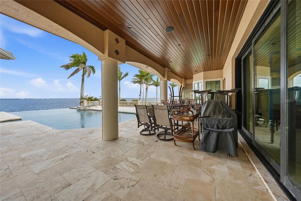 Exterior, Pool, Water