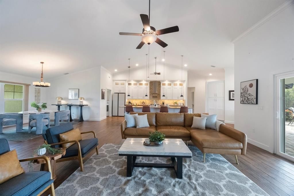 Dining room, Interior, Kitchen, Living room, Pendant Lights, Recessed Lighting, Wood Texture Flooring