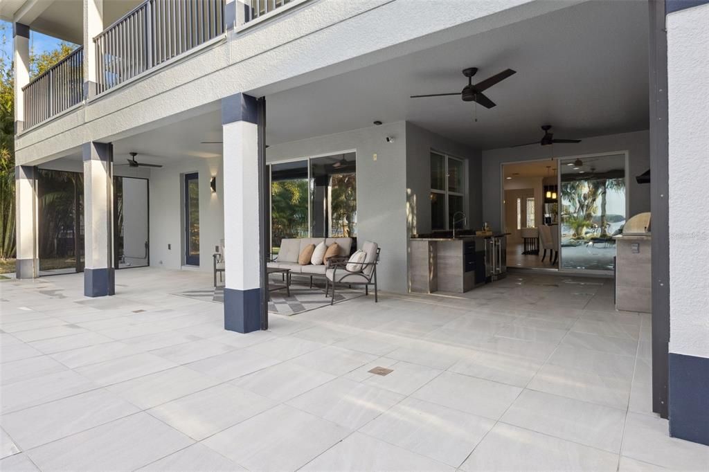 Exterior, Outdoor Kitchen