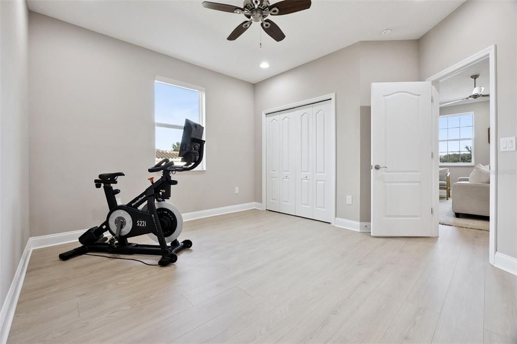 Fitness Equipment, Interior, Recessed Lighting, Wood Texture Flooring