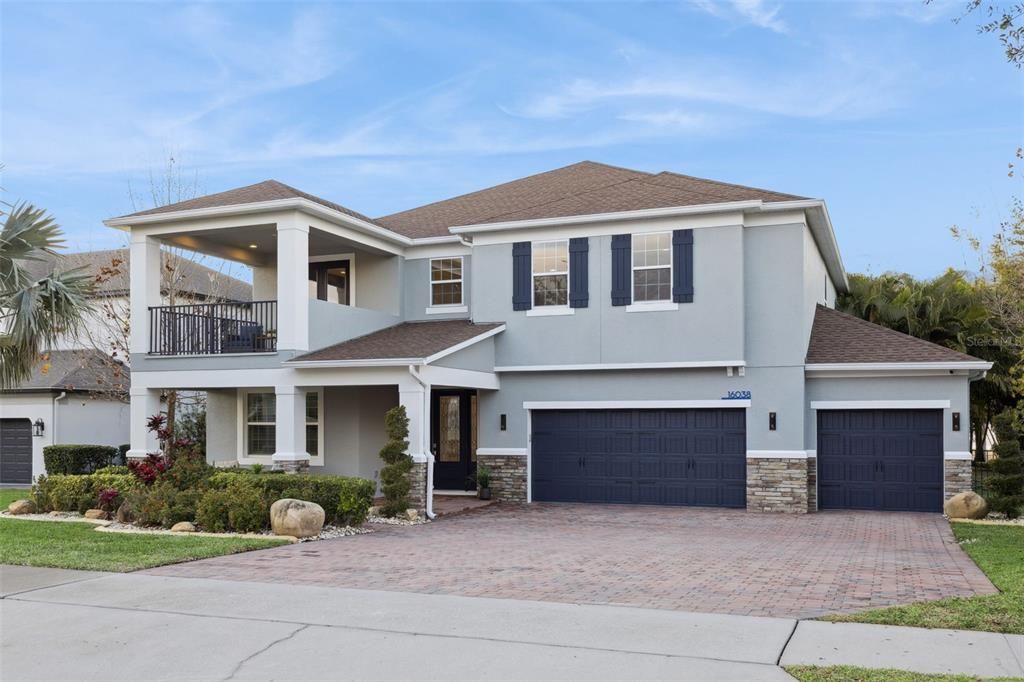 Attached, Exterior, Facade, Modern