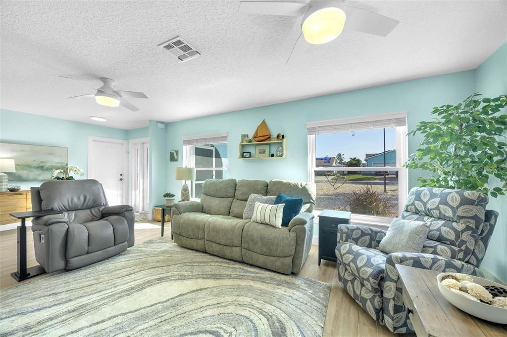 Interior, Living room, Recessed Lighting, Wood Texture Flooring