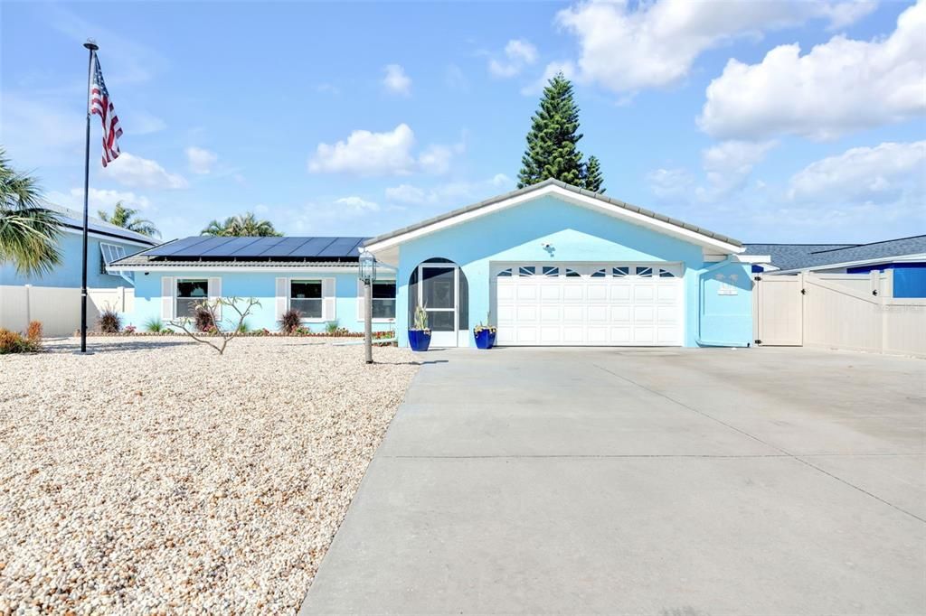 Attached, Exterior, Facade, Solar Panels, Ranch