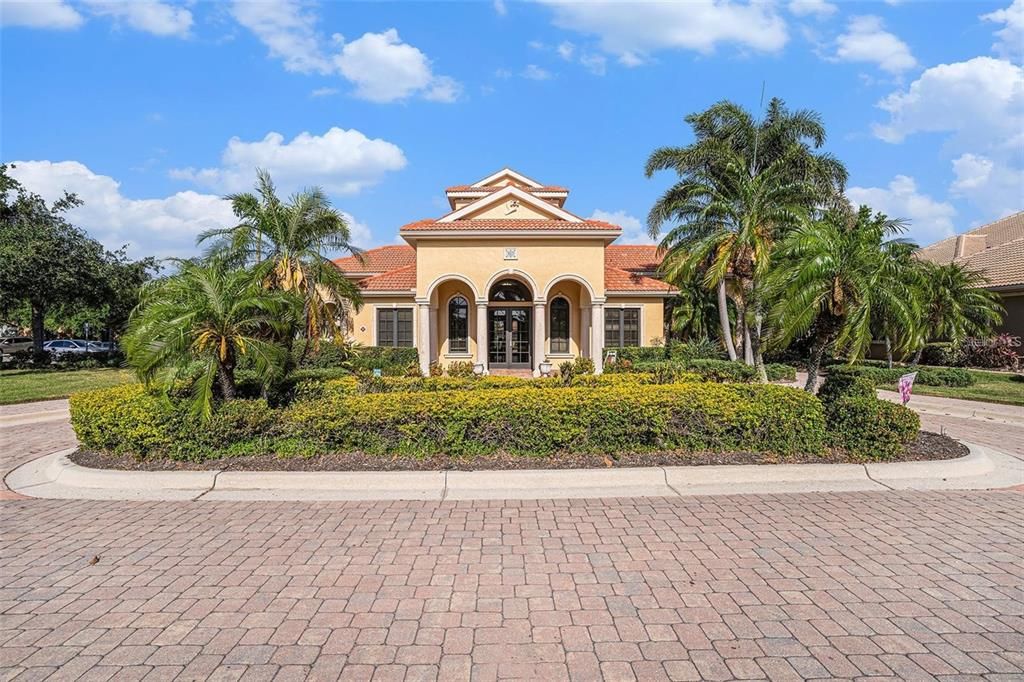 Exterior, Facade, Mediterranean