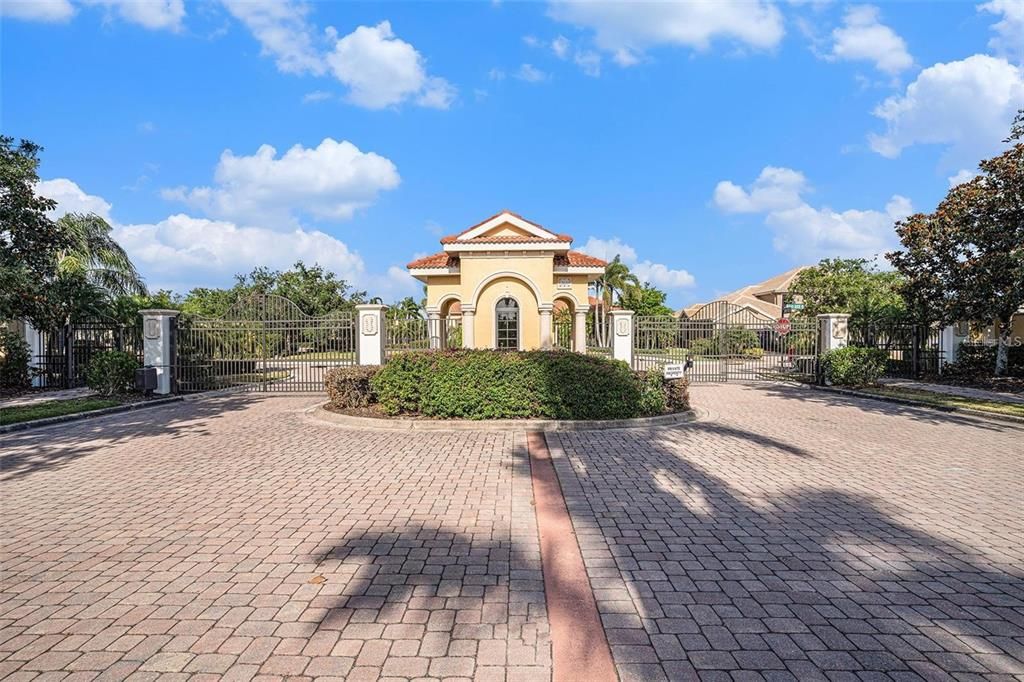 Exterior, Facade, Mediterranean