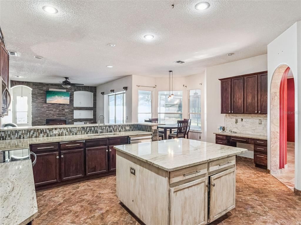 Dining room, Interior, Kitchen, Pendant Lights, Recessed Lighting, Stone Walls