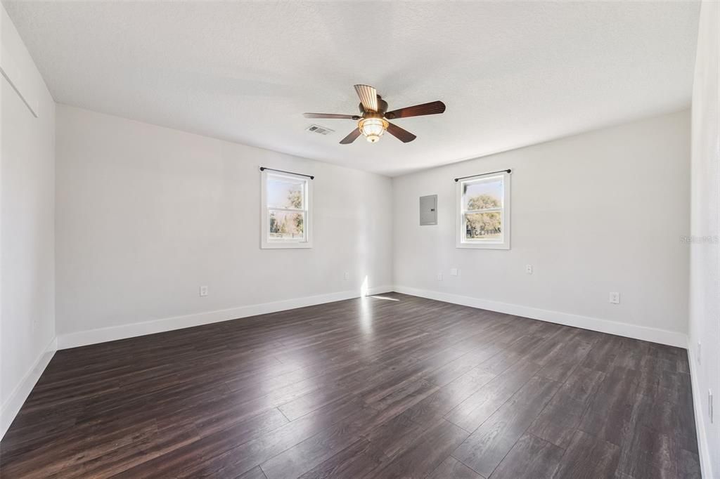 DE Listing image placeholder