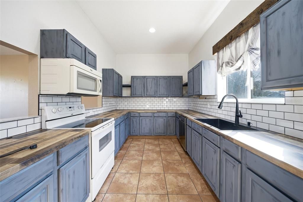 Interior, Kitchen, Recessed Lighting