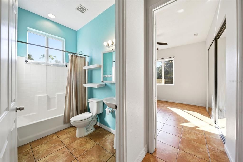 Bathroom, Interior, Recessed Lighting