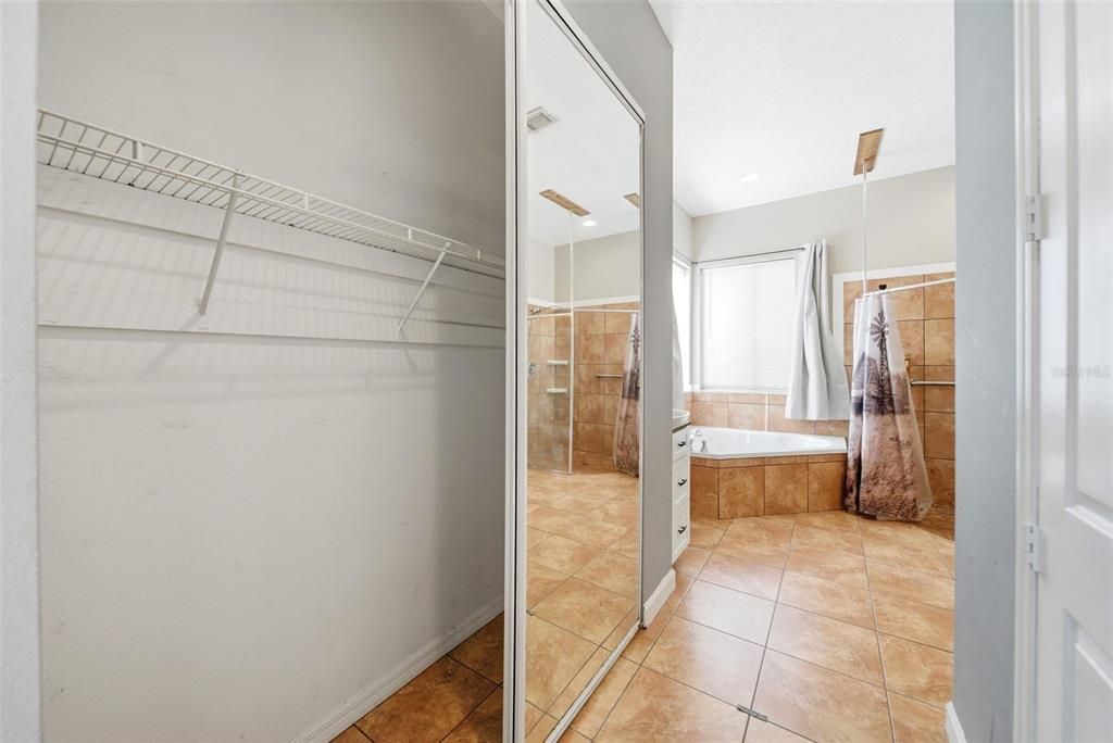 Bathroom, Interior, Recessed Lighting, Walk-in Closets