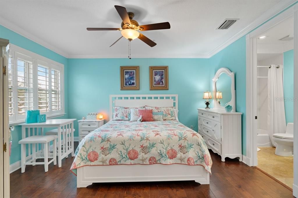 Bathroom, Bedroom, Interior, Recessed Lighting, Wood Texture Flooring