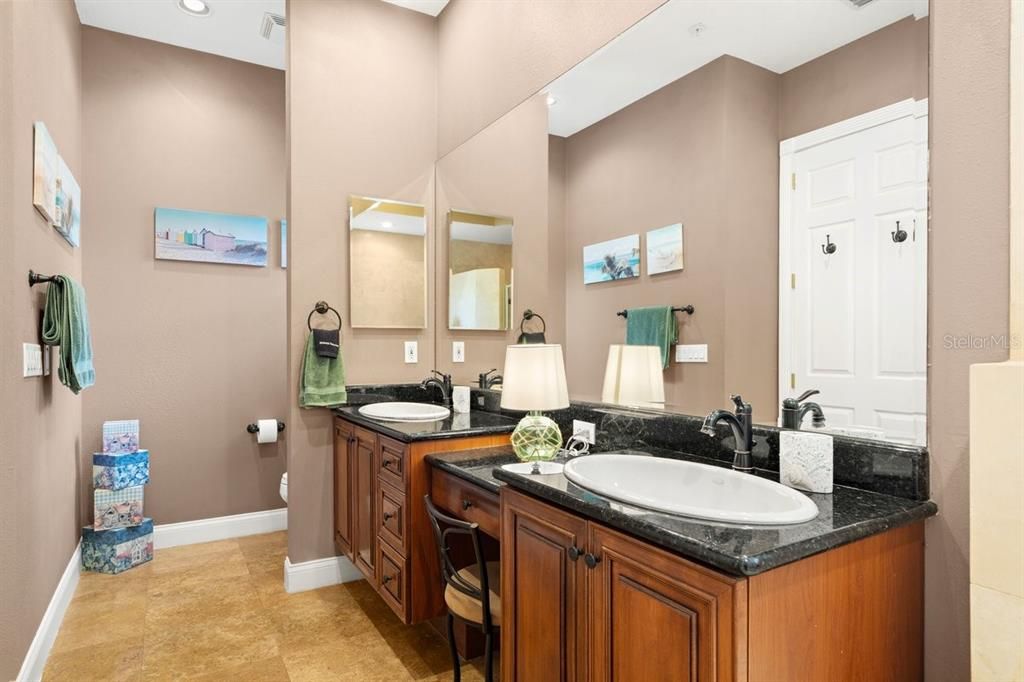 Bathroom, Dual Sink Vanities, Interior, Recessed Lighting