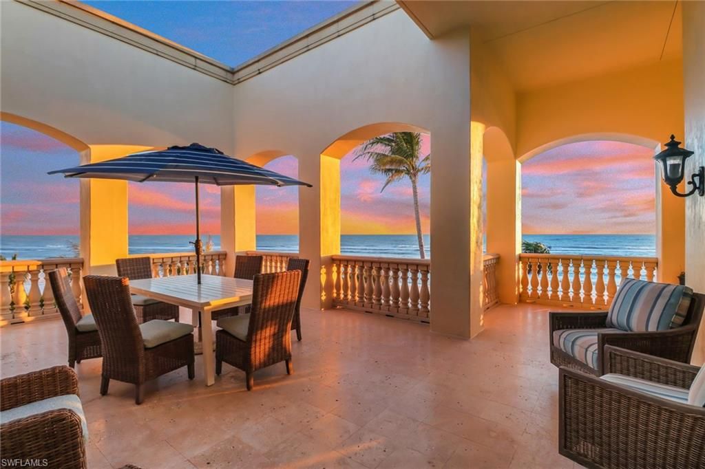 Exterior, Pool, Water