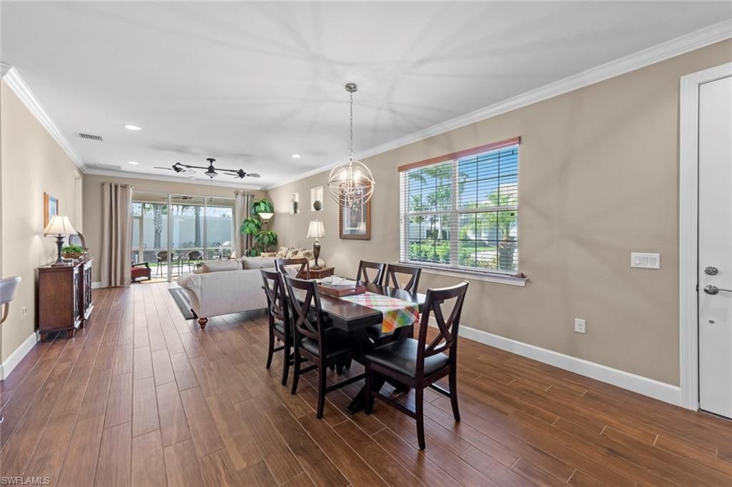 Dining room, Interior, Living room, Pendant Lights, Recessed Lighting, Wood Texture Flooring
