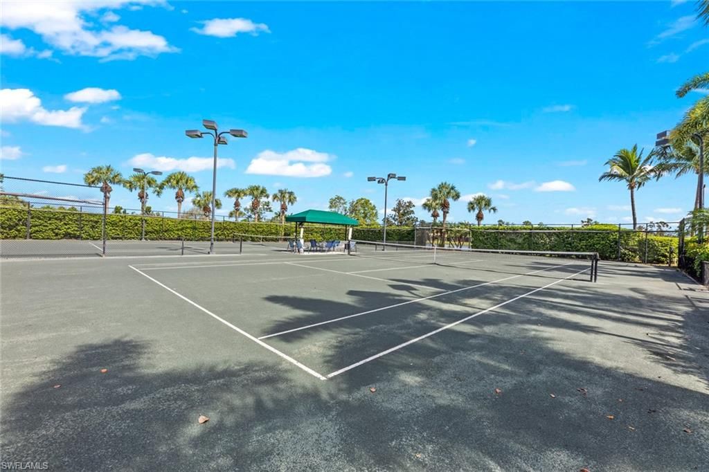 Exterior, Tennis Courts