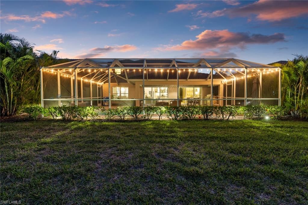 Backyard, Exterior, Facade, Modern