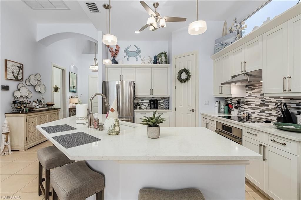 Interior, Kitchen, Pendant Lights, Stainless Steel Appliances