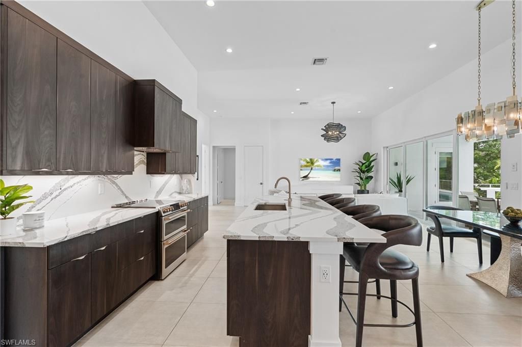 Dining room, Interior, Kitchen, Pendant Lights, Recessed Lighting