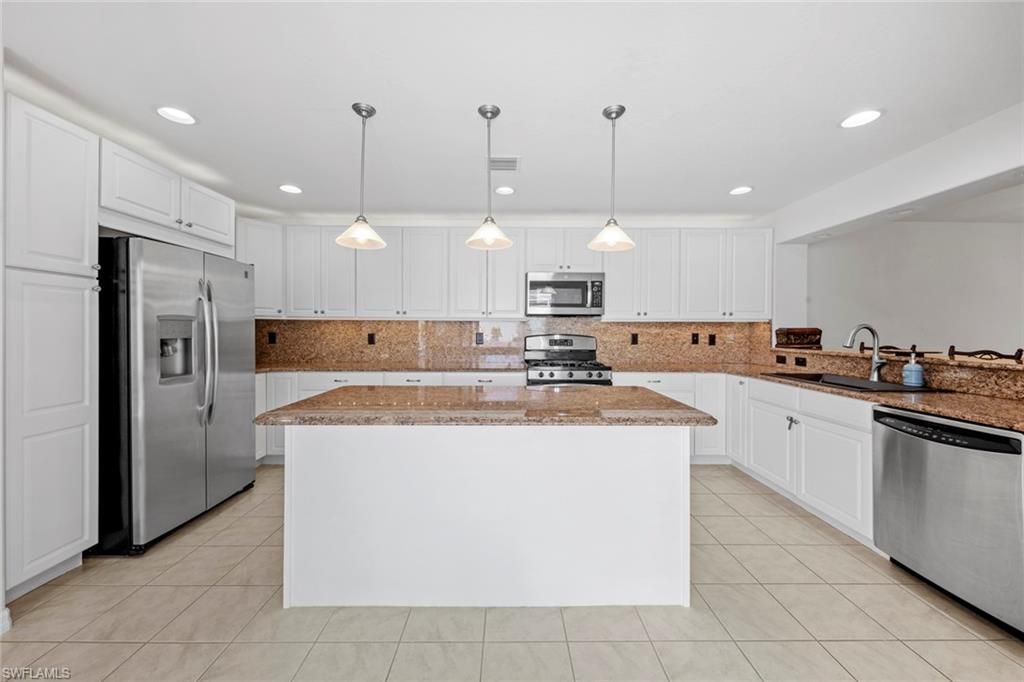 Interior, Kitchen, Pendant Lights, Recessed Lighting, Stainless Steel Appliances