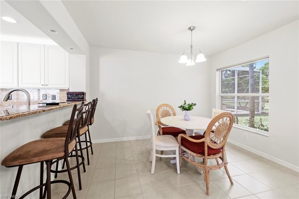 Dining room, Interior, Pendant Lights, Recessed Lighting