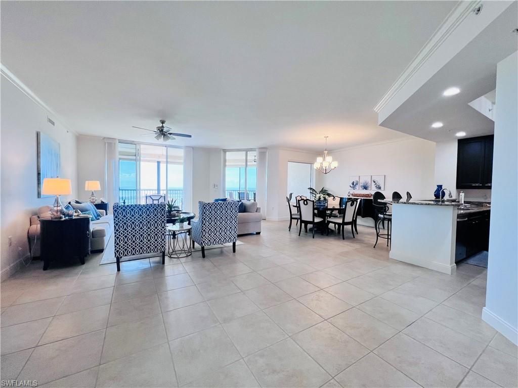 Chandelier, Dining room, Interior, Living room, Recessed Lighting