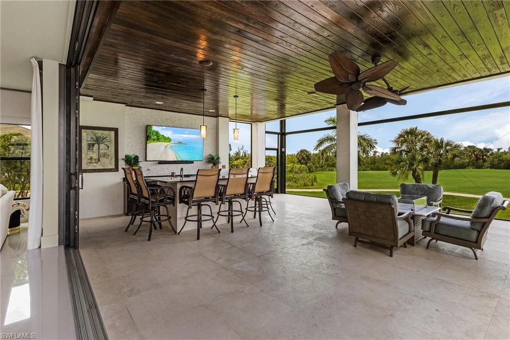 Dining room, Interior, Pendant Lights, Sun Room, Wooden Ceilings