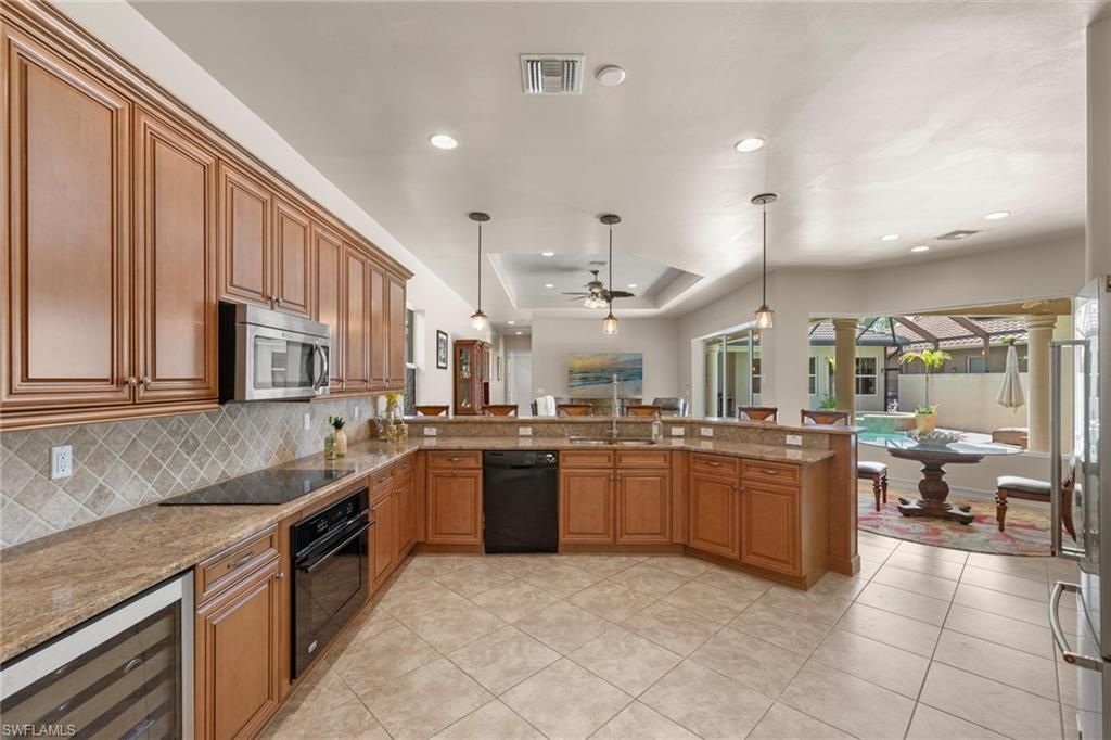 Dining room, Interior, Kitchen, Pendant Lights, Recessed Lighting