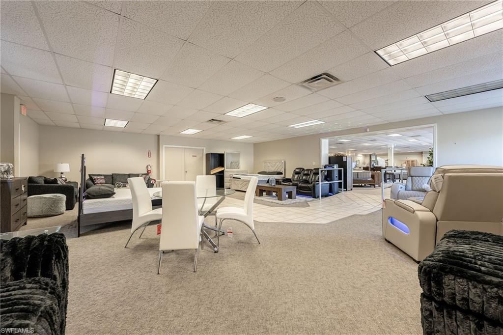 Dining room, Interior, Living room, Recessed Lighting