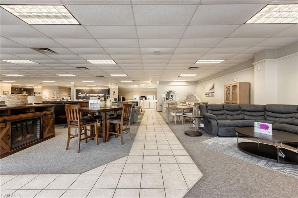 Dining room, Interior, Kitchen, Living room, Pendant Lights, Recessed Lighting