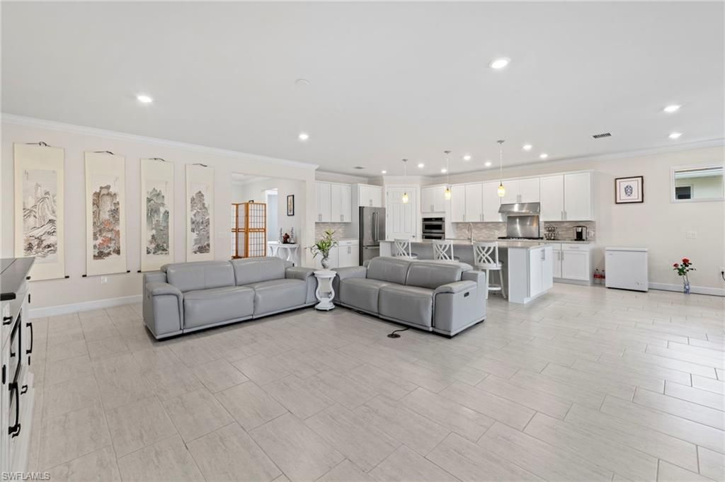 Interior, Kitchen, Living room, Pendant Lights, Recessed Lighting, Stainless Steel Appliances, Wood Texture Flooring