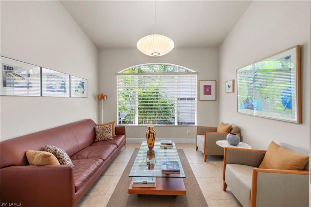 Interior, Living room, Pendant Lights
