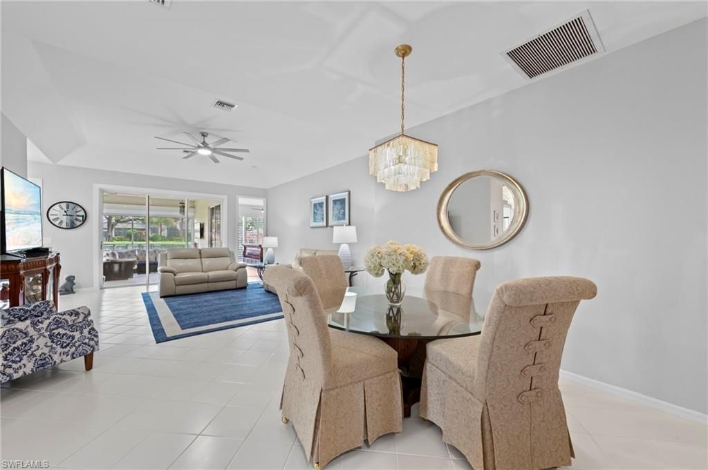 Chandelier, Dining room, Interior, Living room