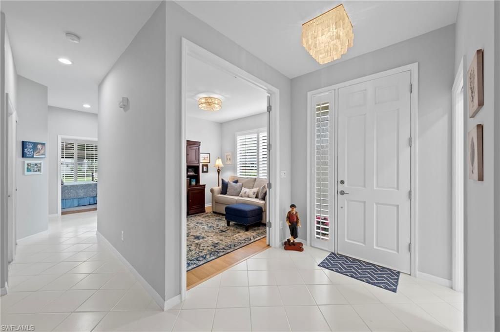 Chandelier, Interior, Living room, Recessed Lighting, Wood Texture Flooring