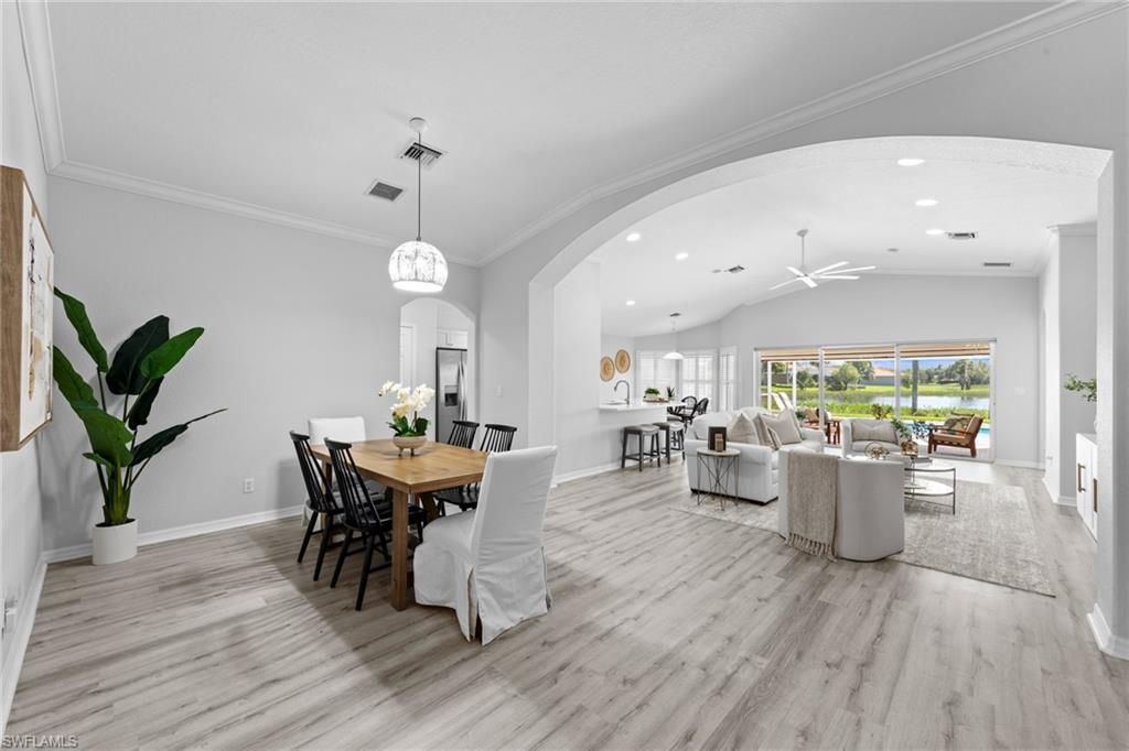 Dining room, Interior, Living room, Pendant Lights, Recessed Lighting, Wood Texture Flooring