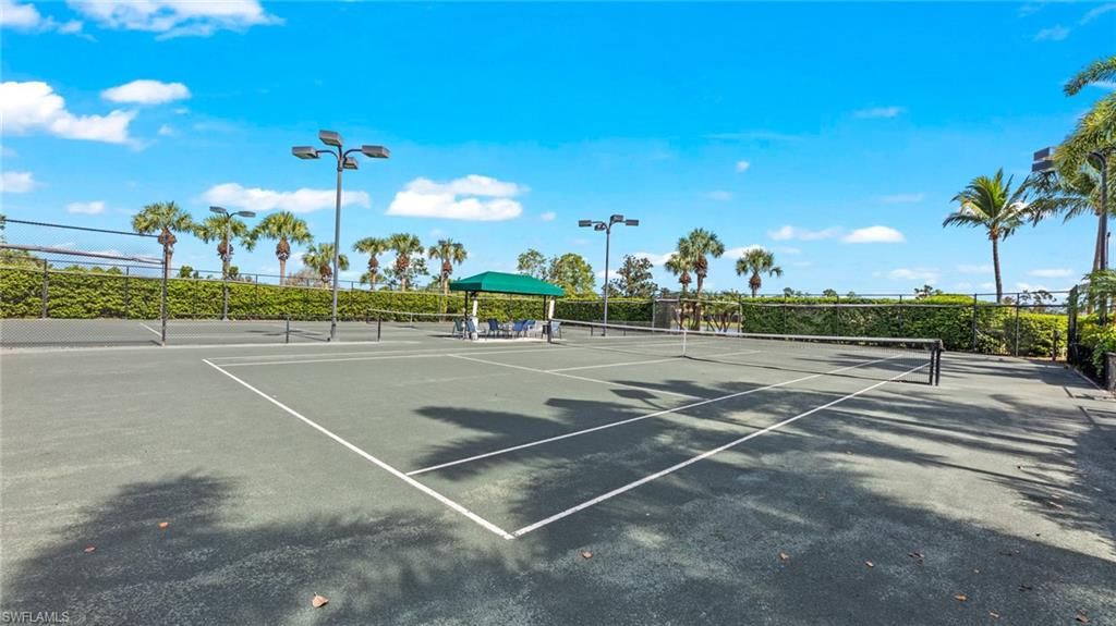 Exterior, Tennis Courts