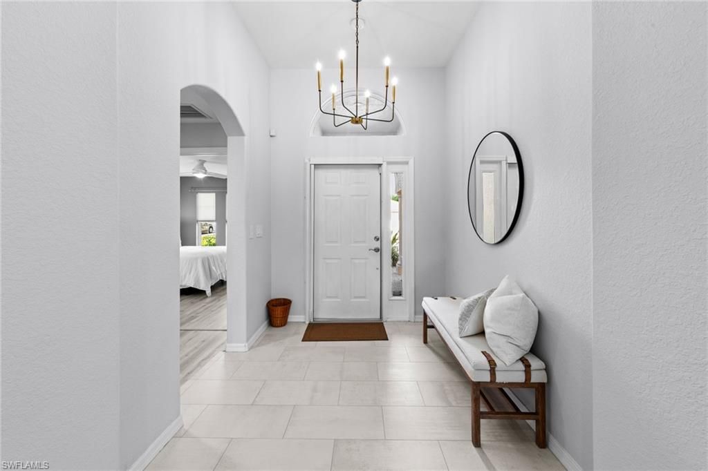 Chandelier, Interior, Pendant Lights