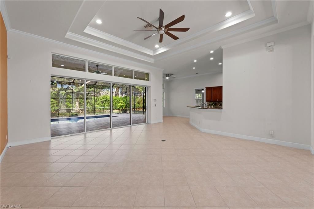 Empty room, Interior, Recessed Lighting