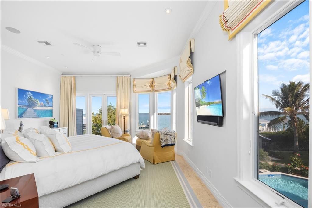 Bedroom, Interior, Recessed Lighting, Water