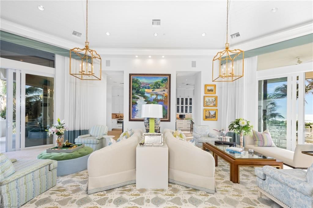 Interior, Living room, Pendant Lights, Recessed Lighting