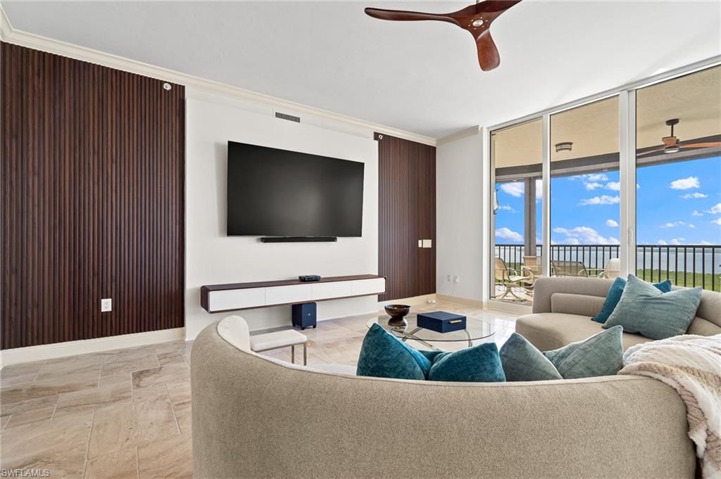 Interior, Living room, Water