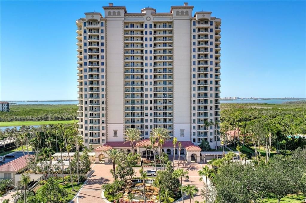 Exterior, Facade, Condo Building