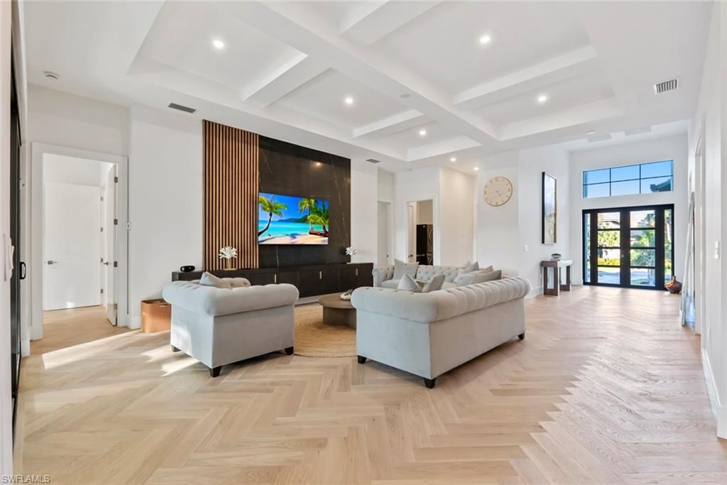 Interior, Living room, Recessed Lighting, Wood Texture Flooring