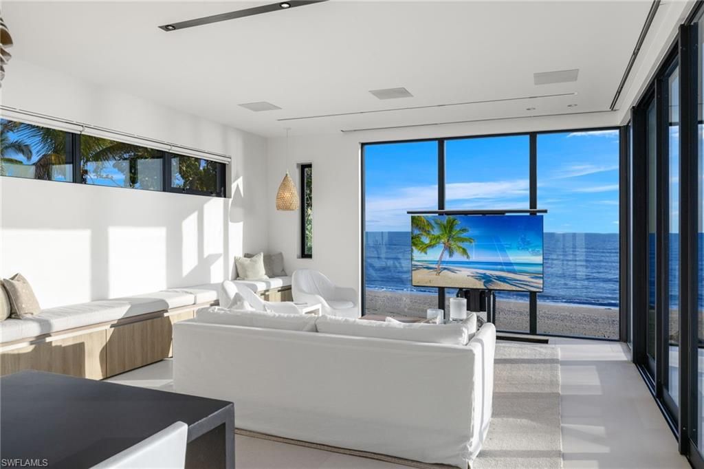 Interior, Living room, Water