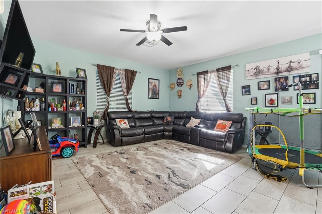 Interior, Living room