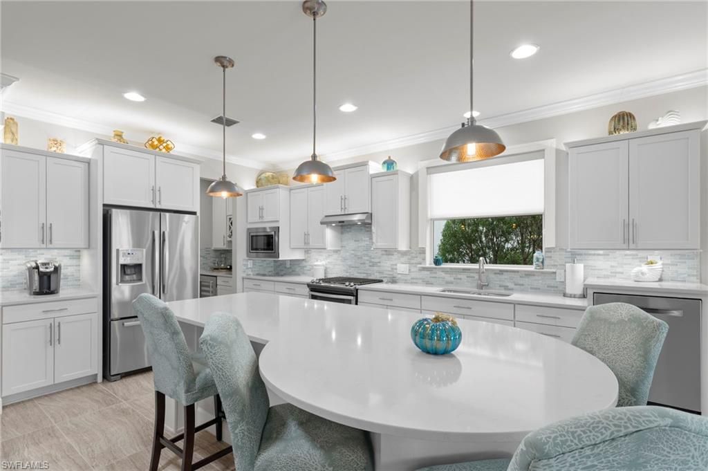 Interior, Kitchen, Pendant Lights, Recessed Lighting, Stainless Steel Appliances