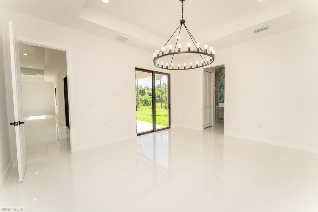 Chandelier, Empty room, Interior, Pendant Lights, Recessed Lighting