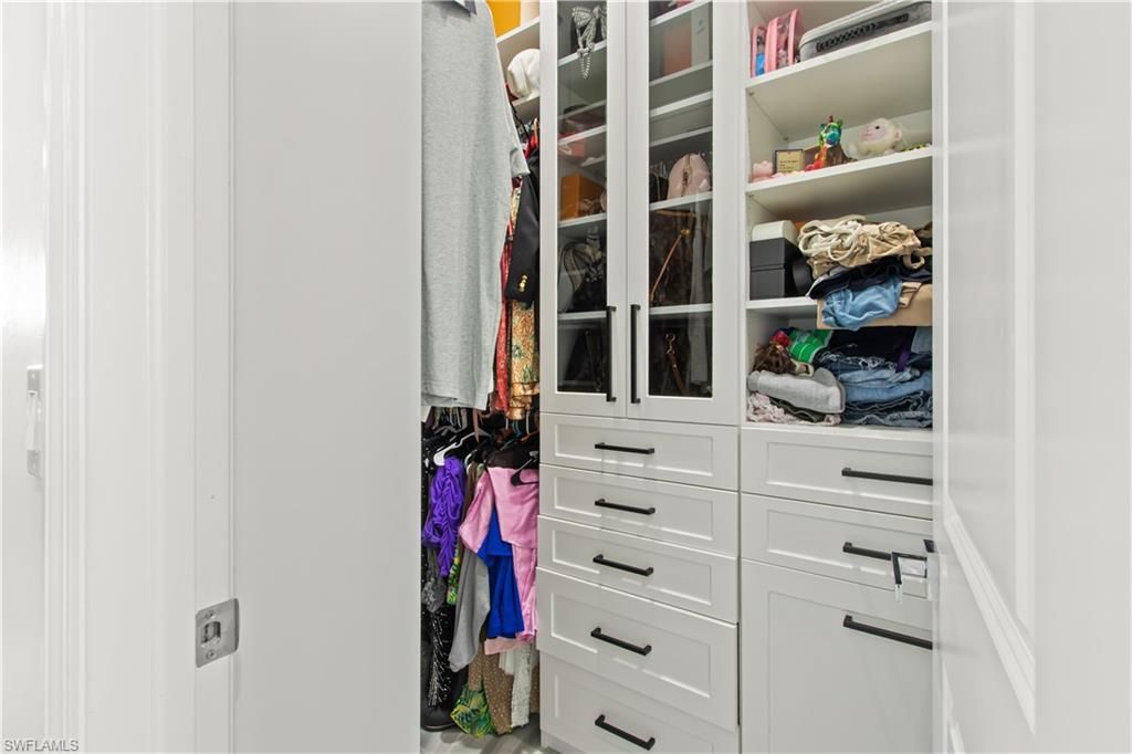 Interior, Walk-in Closets