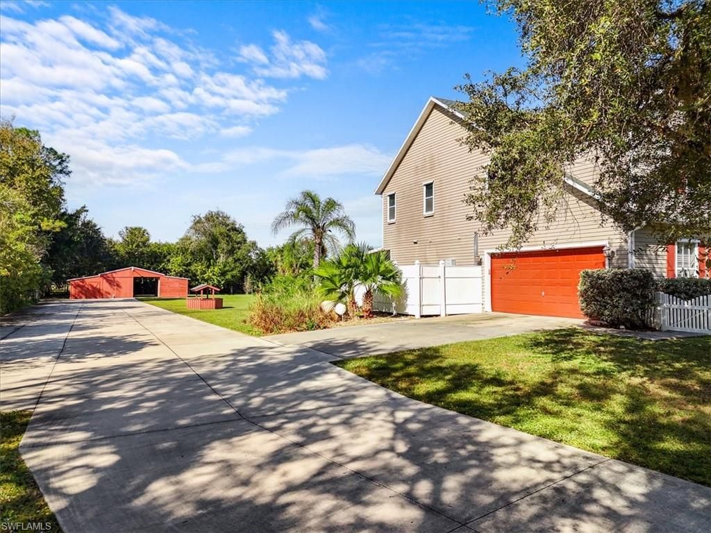 Backyard, Detached Garage, Exterior